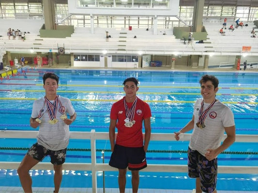 Chile logra 5 nuevos récords absolutos de natación en el Nacional de Paraguay