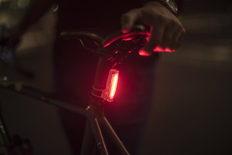 Luz Trasera Para Bicicleta Blinder Plus+//Knog
